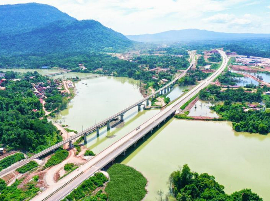 万（万象）万（万荣）高速